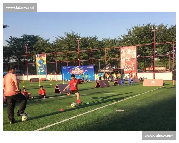 高清足球赛事直播APP下载指南畅享全球赛场精彩即时比分数据分析权威解说 - 副本 (36) - 副本 - 副本