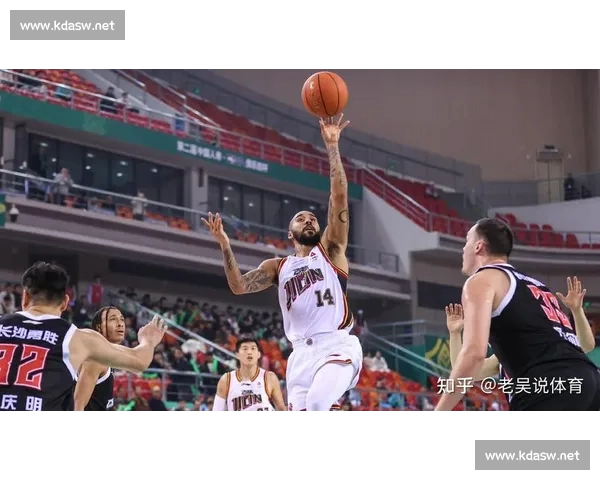 CBA季后赛席位争夺愈发激烈多支劲旅冲击冠军之路前景引关注